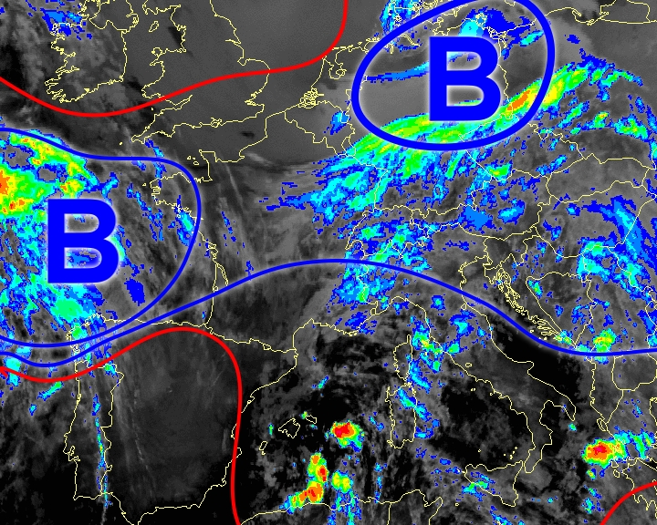 Meteo: scirocco e nubi, piogge e temporali da sabato. Le previsioni